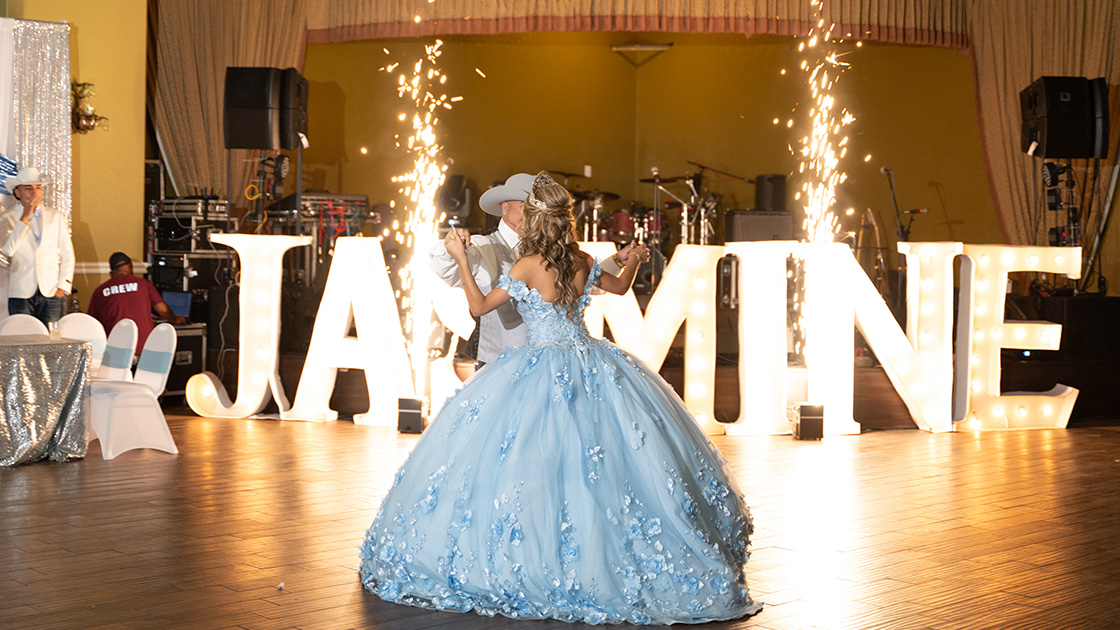 Party Fascinations | Quinceañera